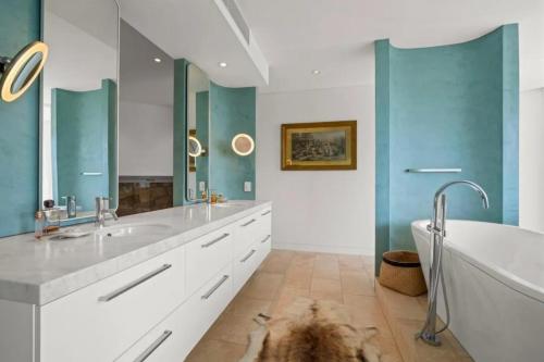 One of the finest luxury villa to rent in Point Piper One of the finest luxury villa to rent in Point Piper