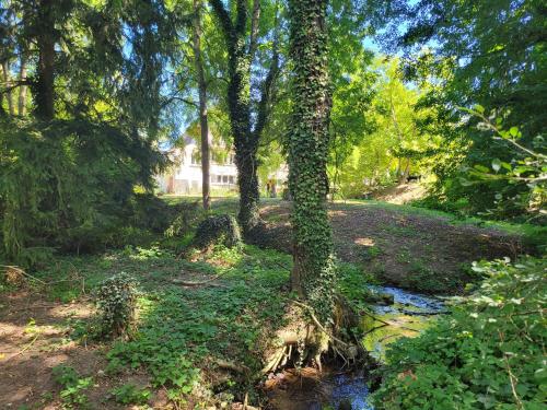 Le moulin de Meslon in Coust Le moulin de Meslon in Coust