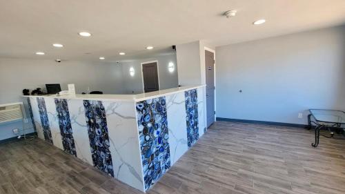 大堂, Budget Inn & Suites in 阿拉巴馬弗洛倫斯 (AL) 大堂, Budget Inn & Suites in 阿拉巴馬弗洛倫斯 (AL)