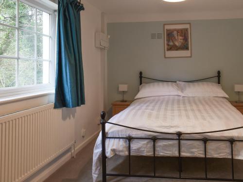Garden Cottage 2 - UK42882 in Liphook Garden Cottage 2 - UK42882 in Liphook