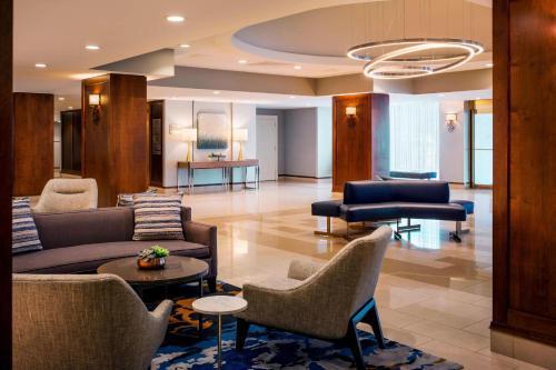 A szálláshely kívülről, Boston Marriott Newton in Newton (Massachusetts) A szálláshely kívülről, Boston Marriott Newton in Newton (Massachusetts)