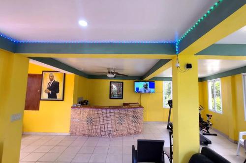 Perfect one bedroom penthouse suite in Peguyille in Petionville Perfect one bedroom penthouse suite in Peguyille in Petionville