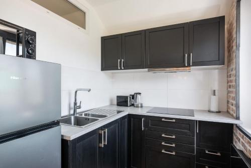 Kitchen, Superbe Loft industriel - Casa Vostra - CAUTION 800 EUR & ID requises - Gaillard Tram-Frontiere in Gaillard Kitchen, Superbe Loft industriel - Casa Vostra - CAUTION 800 EUR & ID requises - Gaillard Tram-Frontiere in Gaillard