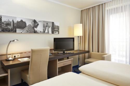 This photo about H4 Hotel Hamburg Bergedorf shared on HyHotel.com