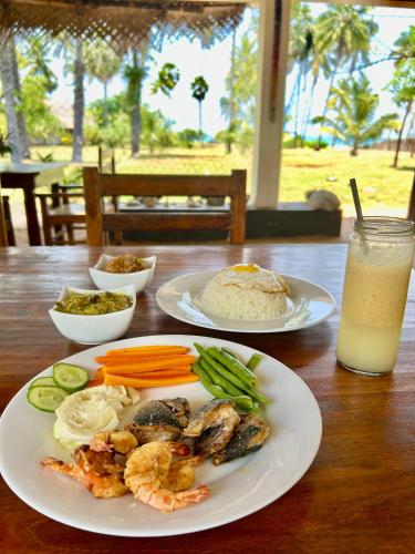 Eten en drinken, 108 Palms Beach Resort in Trincomalee Eten en drinken, 108 Palms Beach Resort in Trincomalee