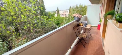 View, MICHELET Studio climatise avec balcon et parking ferme in Alco View, MICHELET Studio climatise avec balcon et parking ferme in Alco