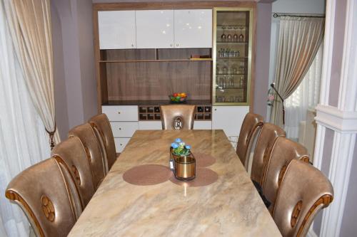 Boulevard Court in เอยิซู Boulevard Court in เอยิซู