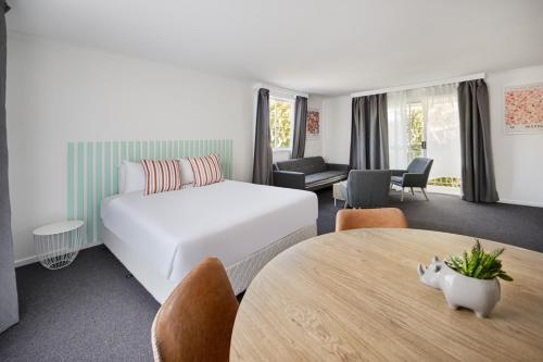 Gosford Palms Motor Inn in Costa Central Gosford Palms Motor Inn in Costa Central