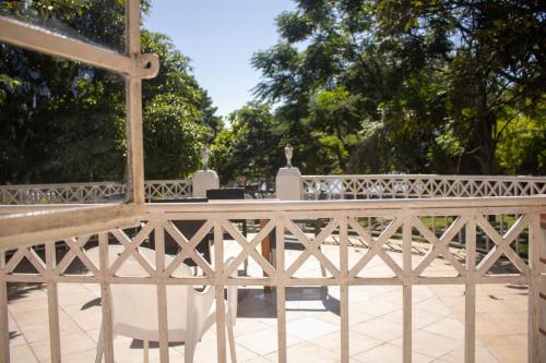 餐飲選擇, Captains Villa - where Lake Malawi and Shire River meet, historical hotel at waterfront next to the in 曼戈切 餐飲選擇, Captains Villa - where Lake Malawi and Shire River meet, historical hotel at waterfront next to the in 曼戈切