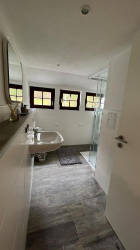 Bathroom, Rauschenbachmuhle in Mildenau Bathroom, Rauschenbachmuhle in Mildenau