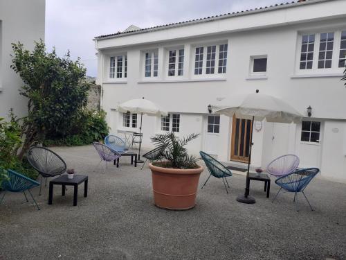 Hotel de Charme La Bonne Adresse - Logis hotels in Sainte-Adresse Hotel de Charme La Bonne Adresse - Logis hotels in Sainte-Adresse