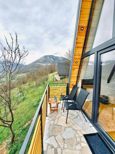 balcon/terasă, Fern Farm Tiny Home in Mojkovac balcon/terasă, Fern Farm Tiny Home in Mojkovac