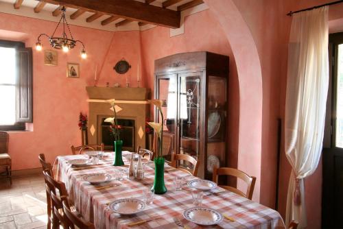 Antica Pietra holiday house with pool in Palagio Antica Pietra holiday house with pool in Palagio