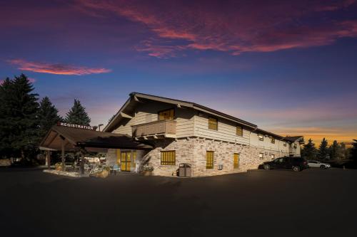 A szálláshely kívülről, The Inn at Tomichi Village in Gunnison (Colorado) A szálláshely kívülről, The Inn at Tomichi Village in Gunnison (Colorado)