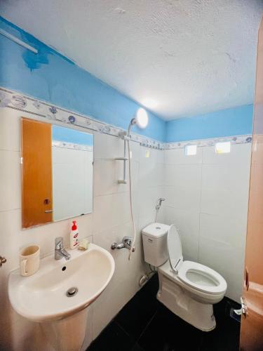 Bathroom, Vietnam Phuot Homestay - Kontum city in Kon Tum Bathroom, Vietnam Phuot Homestay - Kontum city in Kon Tum