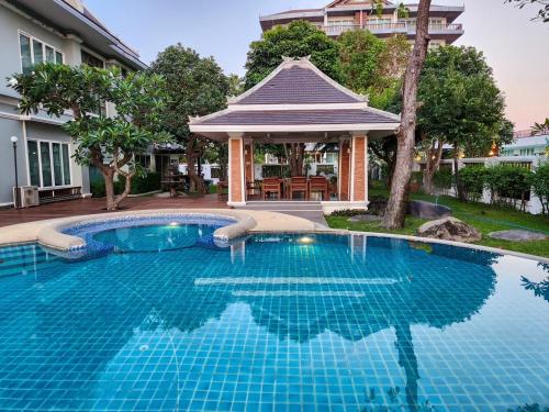 Swimming pool, The Sand Beach Pattaya in Huai Yai Swimming pool, The Sand Beach Pattaya in Huai Yai