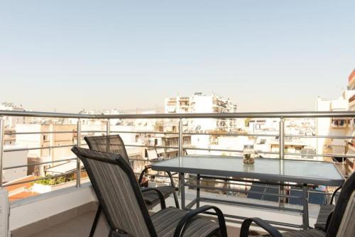 陽台/露台, Comfy flat located in Piraeus (E7) in 泰普希賽-烏永尼區 陽台/露台, Comfy flat located in Piraeus (E7) in 泰普希賽-烏永尼區