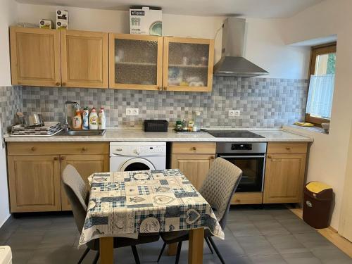 NAPOCSKA Vendégház (NAPOCSKA Vendeghaz) in Villánykövesd NAPOCSKA Vendégház (NAPOCSKA Vendeghaz) in Villánykövesd