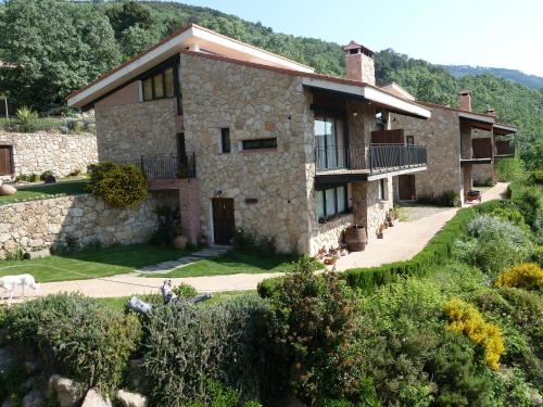 Las Casas de Agapito in Poyales Del Hoyo Las Casas de Agapito in Poyales Del Hoyo