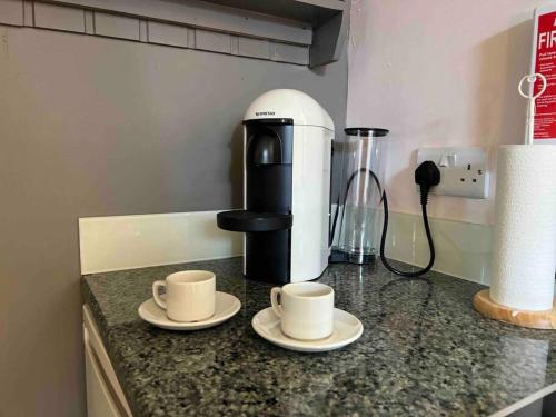 Quirky 1 bedroom barn on the river in Arundel in Arundel Quirky 1 bedroom barn on the river in Arundel in Arundel