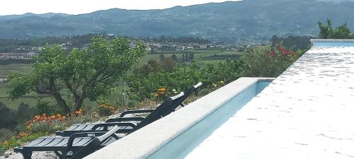 CERDEIRINHAS DE BASTO "Piso Q 4" in กาเนโด เด บาสโต CERDEIRINHAS DE BASTO "Piso Q 4" in กาเนโด เด บาสโต