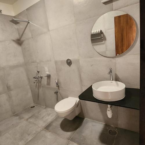 Koupelna, HIDEAWAY FARM STAY HAMPI in Hospet Koupelna, HIDEAWAY FARM STAY HAMPI in Hospet