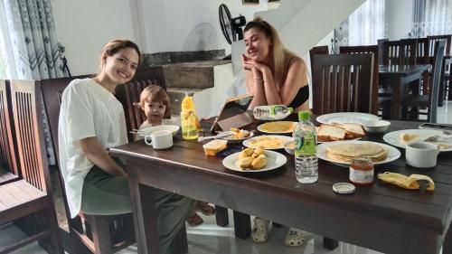 Ceylan Star Guest Inn in Wellawaya Ceylan Star Guest Inn in Wellawaya