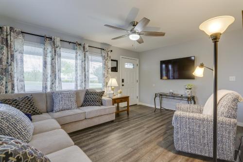 Cozy Kentucky Retreat - Deck, Near Ark Encounter! in دراى ريدج Cozy Kentucky Retreat - Deck, Near Ark Encounter! in دراى ريدج