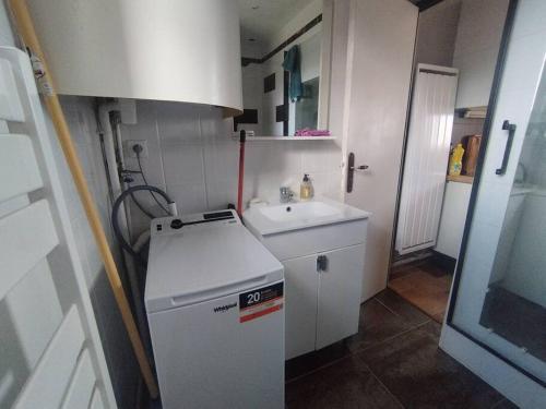 Meziere sur seine, petite maison in Epone Meziere sur seine, petite maison in Epone