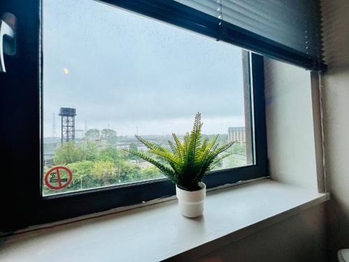 Lush Cardiff Bay Apartment with Secure Parking and Fast Wifi near Assembleia Nacional do País de Gales Lush Cardiff Bay Apartment with Secure Parking and Fast Wifi near Assembleia Nacional do País de Gales