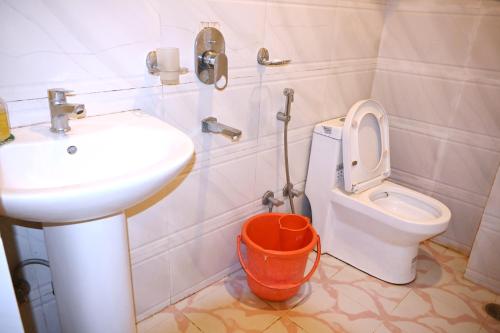 Bathroom, HOTEL PERFECT PLAZA in Janakpur Bathroom, HOTEL PERFECT PLAZA in Janakpur