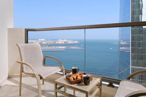 Balcony/terrace, Movenpick Hotel Jumeirah Beach in Dubai Marina Balcony/terrace, Movenpick Hotel Jumeirah Beach in Dubai Marina