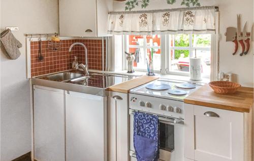 Kitchen, Lovely Home In Bettna With Kitchen in Forssjö Kitchen, Lovely Home In Bettna With Kitchen in Forssjö