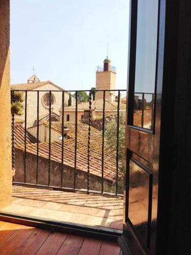 Balcó/terrassa, 2 bedrooms appartement with balcony and wifi at Peralada in Peralada Balcó/terrassa, 2 bedrooms appartement with balcony and wifi at Peralada in Peralada