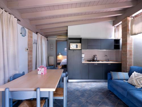Residence Il Melograno in Puegnago Sul Garda Residence Il Melograno in Puegnago Sul Garda