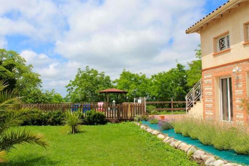 Vrt, Maison de 2 chambres avec piscine partagee jardin amenage et wifi a Latrape in Latrape Vrt, Maison de 2 chambres avec piscine partagee jardin amenage et wifi a Latrape in Latrape