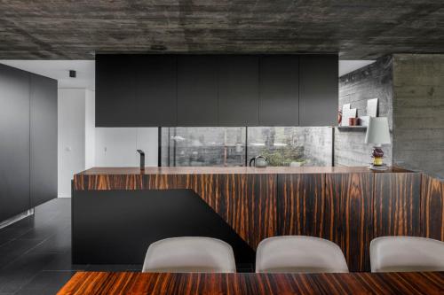 Casa dos Sobreiros by LovelyStay in อาร์โนยา Casa dos Sobreiros by LovelyStay in อาร์โนยา