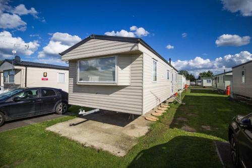 Pohled zvenku, 6 Berth Caravan With Wifi At Steeple Bay Holiday Park In Essex Ref 36092f in Steeple Pohled zvenku, 6 Berth Caravan With Wifi At Steeple Bay Holiday Park In Essex Ref 36092f in Steeple