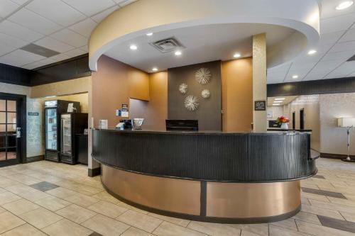 大堂, 最佳西方Plus查爾斯酒店 (Best Western Plus The Charles Hotel) in 密蘇里州聖查爾斯 (MO) 大堂, 最佳西方Plus查爾斯酒店 (Best Western Plus The Charles Hotel) in 密蘇里州聖查爾斯 (MO)