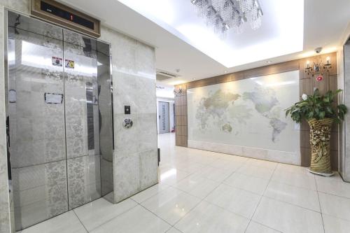 ردهة, فندق شوجر (Sugar Hotel) in Gyeongju City Center ردهة, فندق شوجر (Sugar Hotel) in Gyeongju City Center