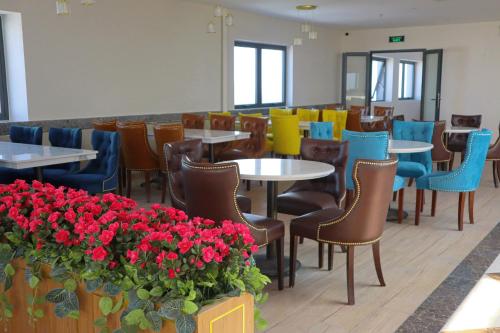 Restaurant, ATP Galaxy Hotel & Apartment Danang near Da Nang International Exhibition Fair Center Restaurant, ATP Galaxy Hotel & Apartment Danang near Da Nang International Exhibition Fair Center