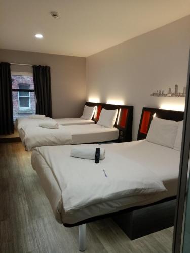 easyHotel Leeds in Leeds easyHotel Leeds in Leeds