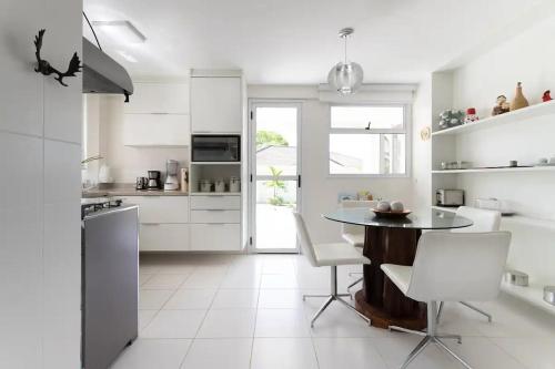 Villa Monteriggioni near Prainha Beach Villa Monteriggioni near Prainha Beach