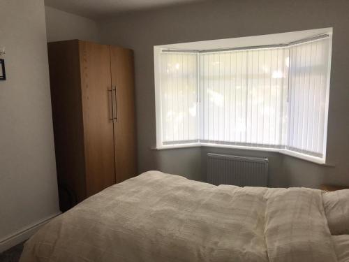 3 BEDROOM HOUSE IN A GREAT LOCATION in Halewood 3 BEDROOM HOUSE IN A GREAT LOCATION in Halewood