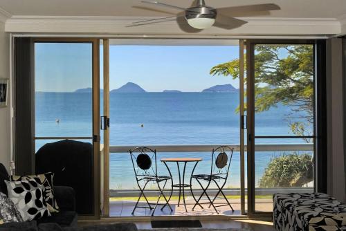 Gorgeous Harbourside in Port Stephens Gorgeous Harbourside in Port Stephens