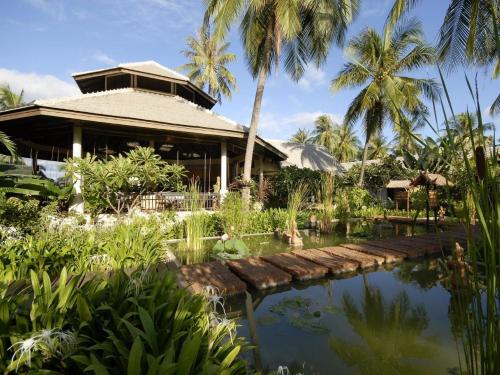 Exterior view, Golden Pine Beach Resort in Pranburi Exterior view, Golden Pine Beach Resort in Pranburi