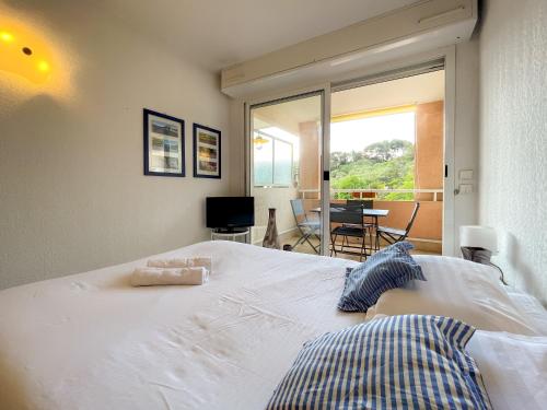 Les Terrasses 2Pers Parking WiFi in Menton Les Terrasses 2Pers Parking WiFi in Menton