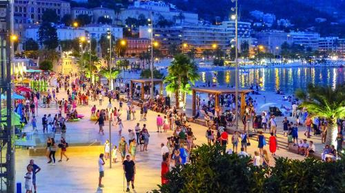 Les Terrasses 2Pers Parking WiFi in Menton Les Terrasses 2Pers Parking WiFi in Menton