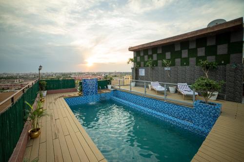 مسبح, فندق بارك أوشن (Hotel Park Ocean) in فيدهايادار ناجار مسبح, فندق بارك أوشن (Hotel Park Ocean) in فيدهايادار ناجار