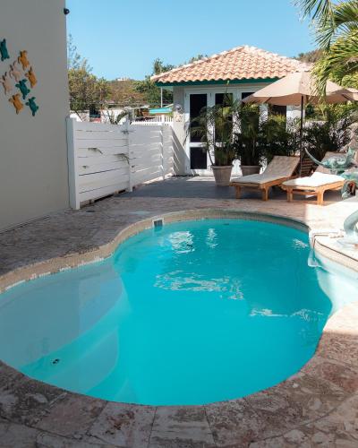Svømmebasseng, Parador Turtle Bay Inn in La Parguera Svømmebasseng, Parador Turtle Bay Inn in La Parguera